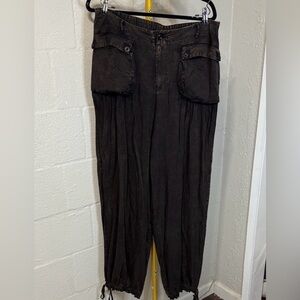 Oli & Hali Women's  Chocolate brown Cargo Jeans